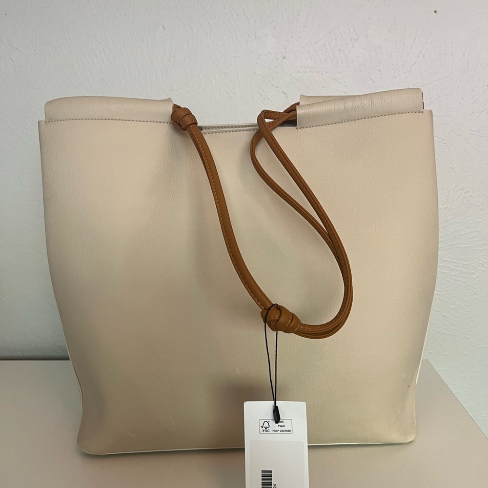 Von Holzhausen pebbled leather tote - Picture 3 of 11